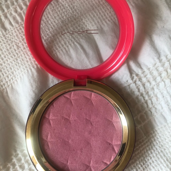 MAC Cosmetics Limited Edition Blush - Picture 1 of 4